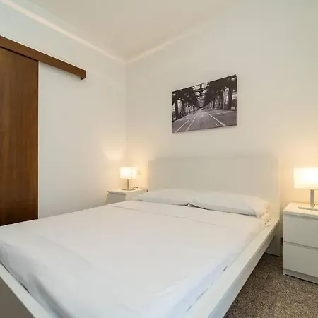 Apartment 5 Giornate Con Terrazzo E Garage Privato Mailand