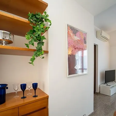Appartement 5 Giornate Con Terrazzo E Garage Privato Milaan