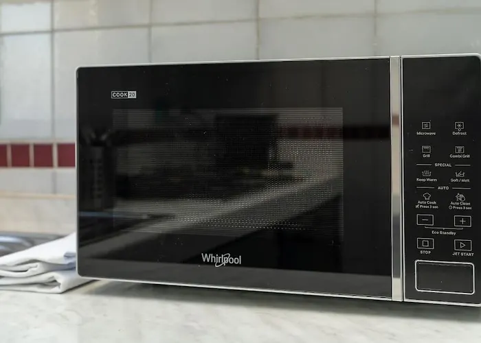 5 Giornate Con Terrazzo E Garage Privato Lägenhet